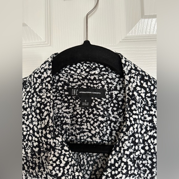 NWOT international concepts INC animal print button up - Picture 2 of 4